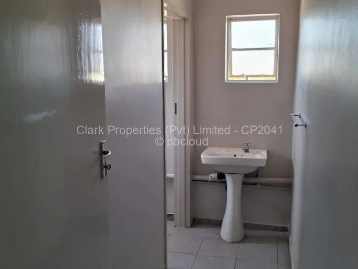 Commercial Property to Rent in Graniteside
