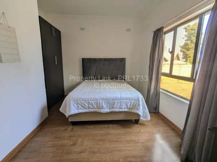Townhouse/Complex/Cluster to Rent in Newlands