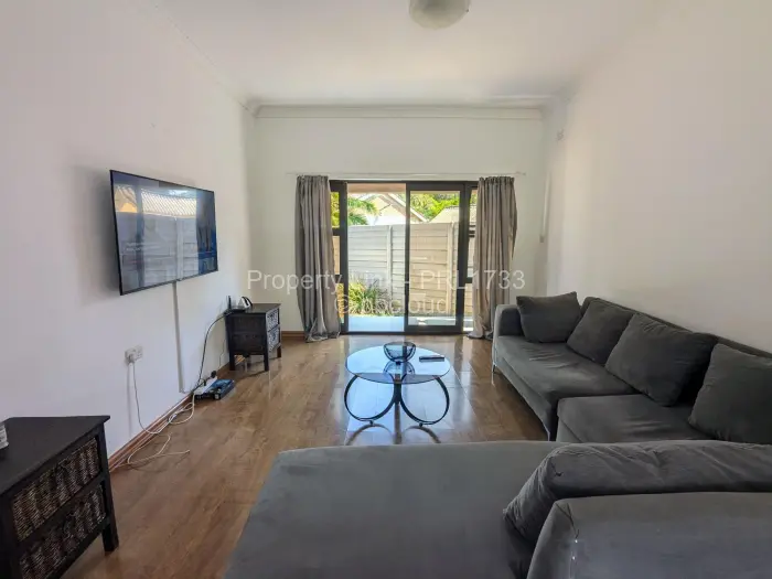 Townhouse/Complex/Cluster to Rent in Newlands
