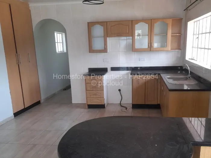 Townhouse/Complex/Cluster to Rent in Borrowdale