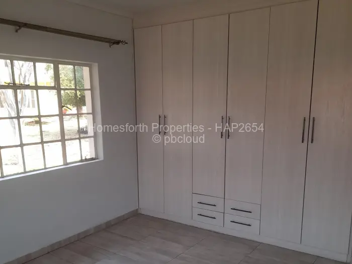 Townhouse/Complex/Cluster to Rent in Borrowdale