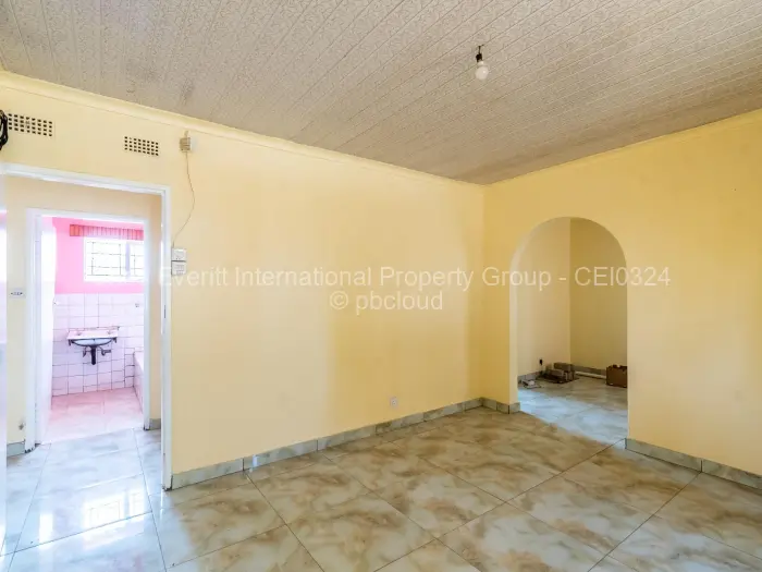 3 Bedroom House for Sale in Houghton Park, Harare