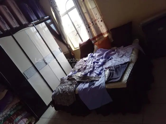 7 Bedroom House for Sale in Parklands, Bulawayo