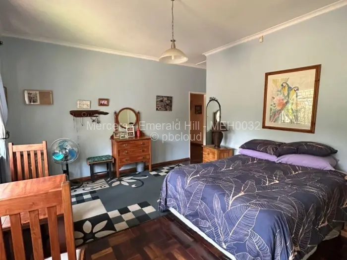 4 Bedroom House to Rent in Emerald Hill