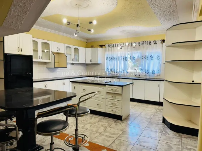 4 Bedroom House to Rent in Emerald Hill, Harare