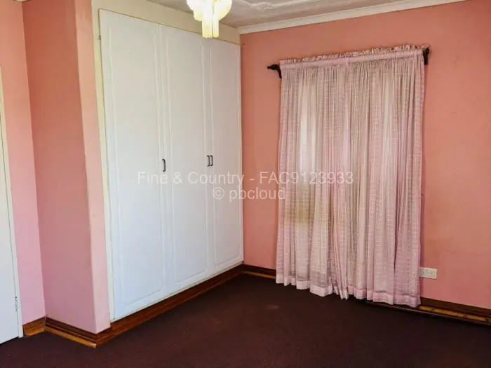 4 Bedroom House to Rent in Emerald Hill, Harare