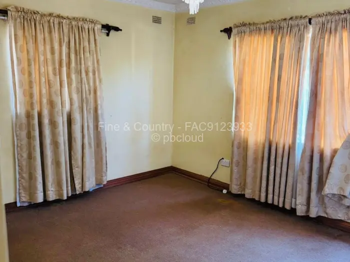 4 Bedroom House to Rent in Emerald Hill, Harare