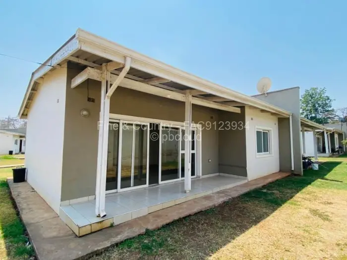 2 Bedroom Cottage/Garden Flat to Rent in Mabelreign, Harare