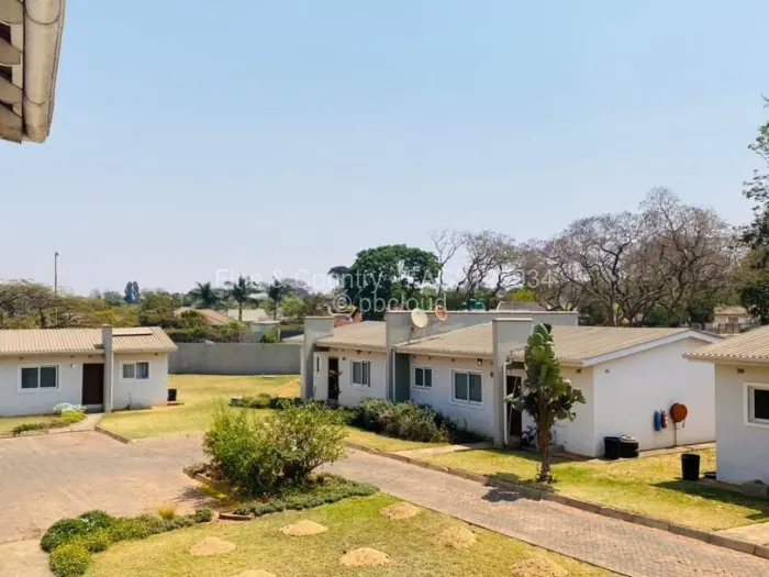 2 Bedroom Cottage/Garden Flat to Rent in Mabelreign, Harare