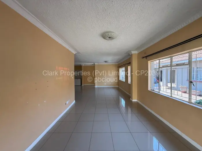 Townhouse/Complex/Cluster to Rent in Highlands