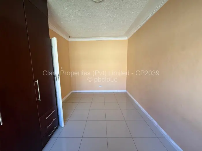 Townhouse/Complex/Cluster to Rent in Highlands
