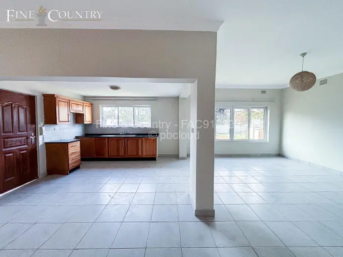 Flat/Apartment to Rent in Mabelreign, Harare