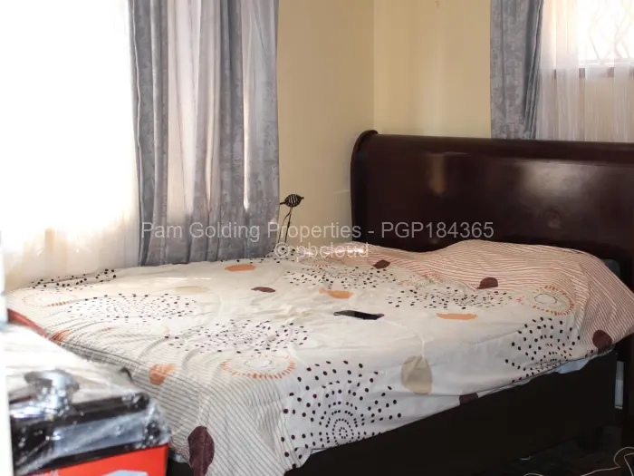 4 Bedroom House to Rent in Borrowdale