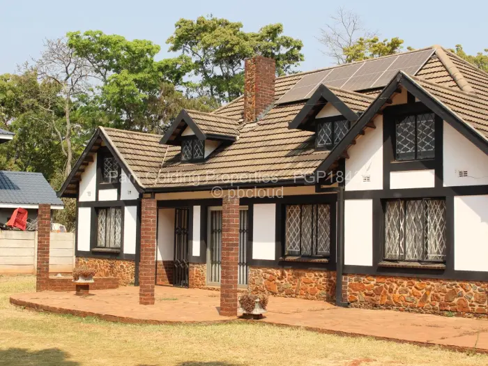 4 Bedroom House to Rent in Borrowdale
