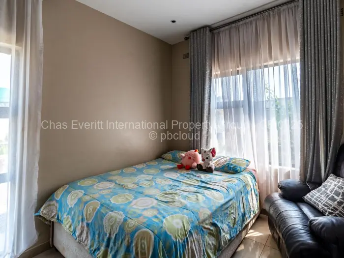 3 Bedroom Cottage/Garden Flat to Rent in Borrowdale West, Harare
