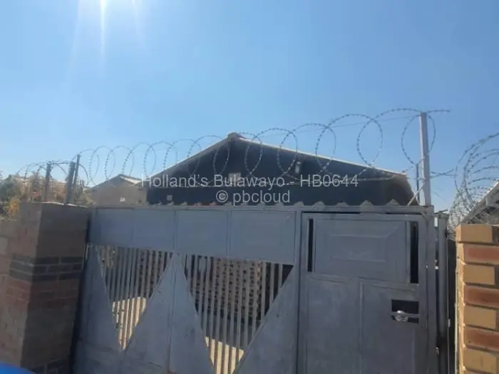 House for Sale in Pelandaba, Bulawayo