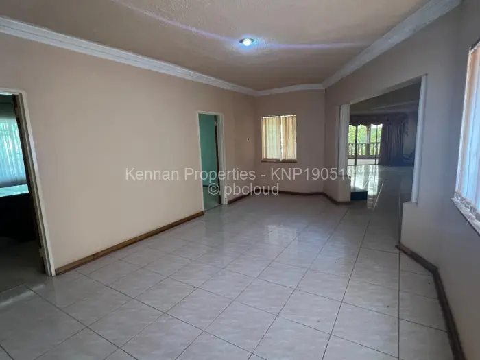 5 Bedroom House for Sale in Ballantyne Park, Harare