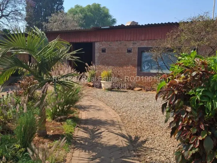 Commercial Property to Rent in Pomona