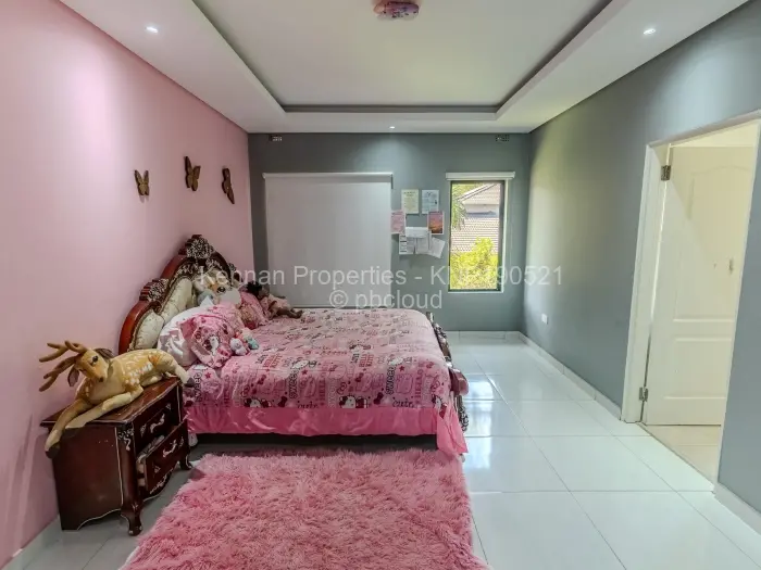 5 Bedroom House for Sale in Borrowdale Brooke, Harare