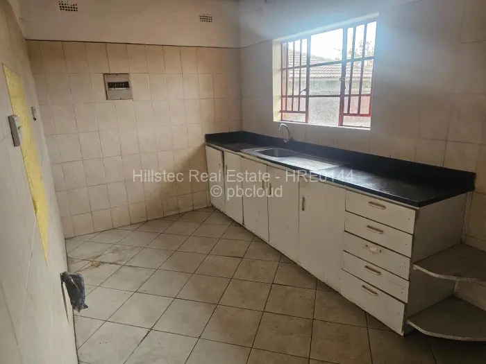 3 Bedroom Cottage/Garden Flat to Rent in Mainway Meadows