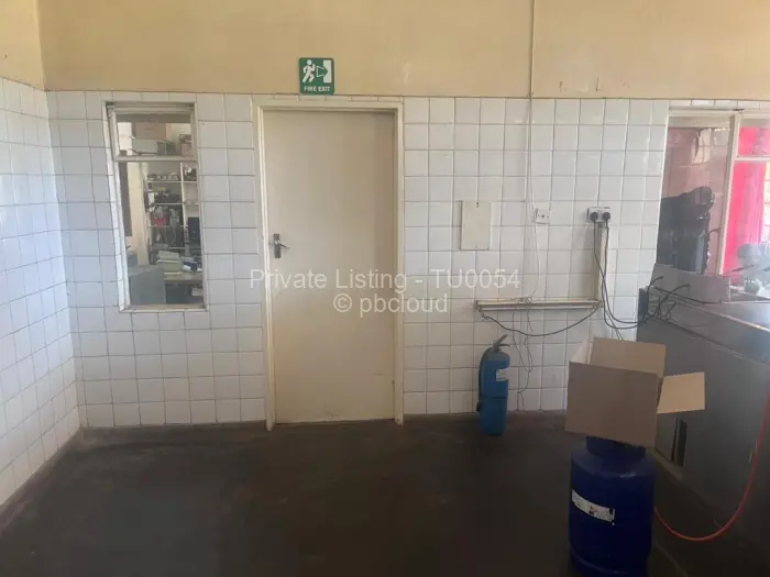 Commercial Property to Rent in Mandara, Harare
