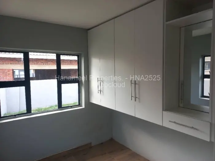 Townhouse/Complex/Cluster for Sale in Arlington, Harare