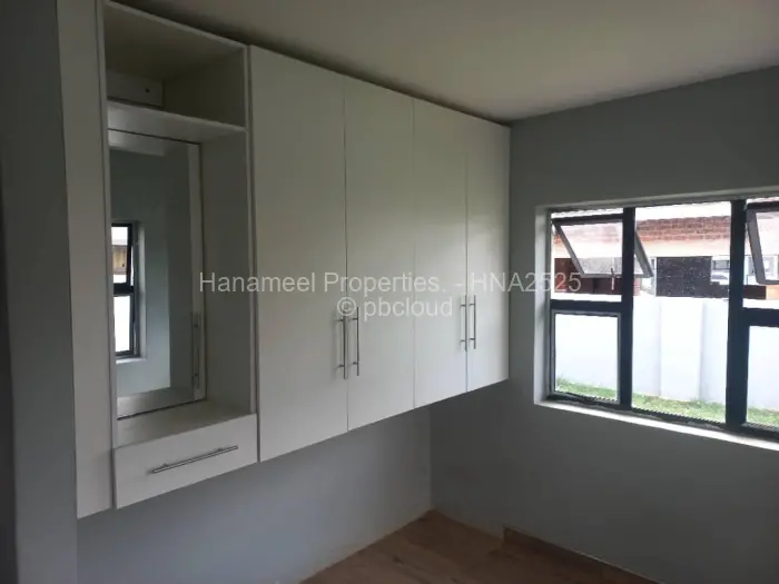 Townhouse/Complex/Cluster for Sale in Arlington, Harare