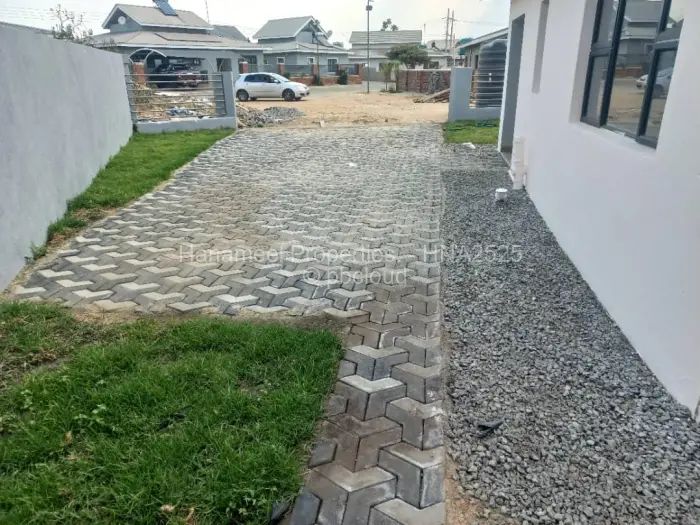 Townhouse/Complex/Cluster for Sale in Arlington, Harare