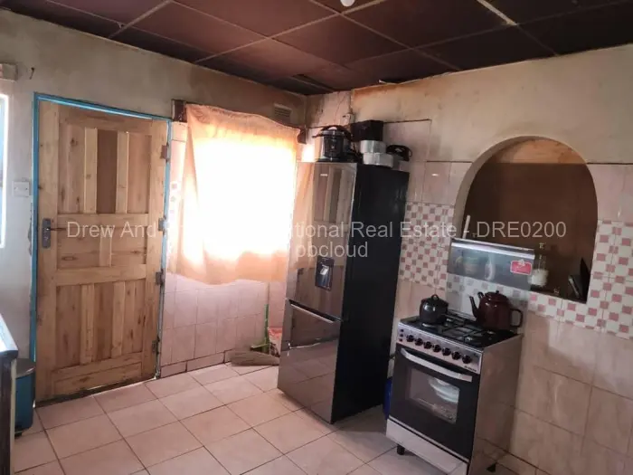 5 Bedroom House for Sale in Epworth, Harare