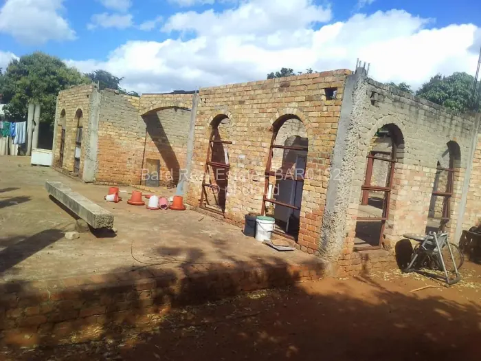 4 Bedroom House for Sale in Victoria Falls, Victoria Falls