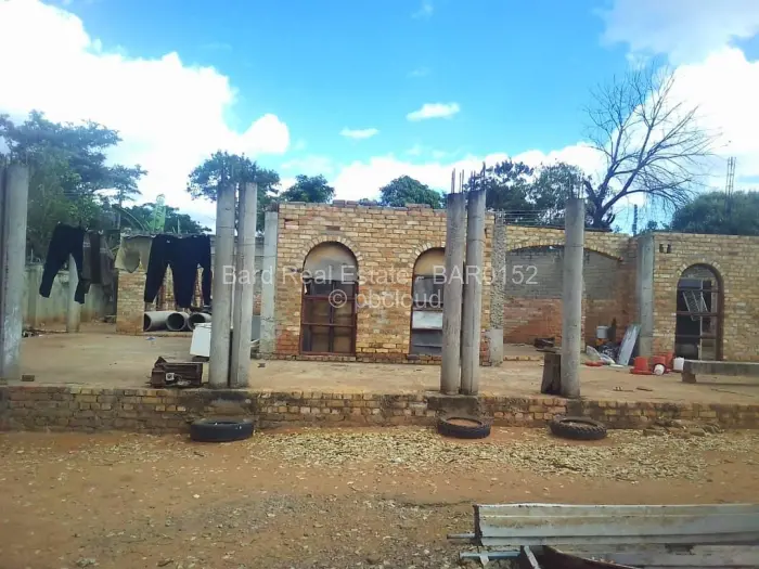 4 Bedroom House for Sale in Victoria Falls, Victoria Falls