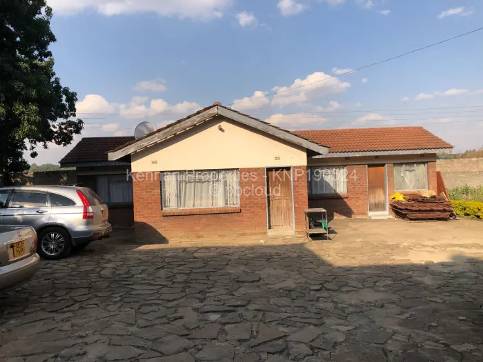 6 Bedroom House for Sale in Gunhill, Harare