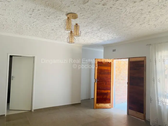 Townhouse/Complex/Cluster to Rent in Winstonpark, Marondera