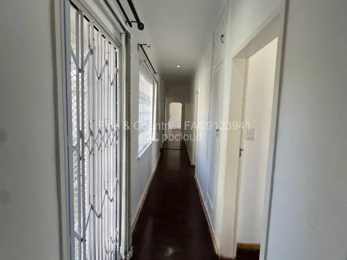 5 Bedroom House to Rent in Ballantyne Park, Harare