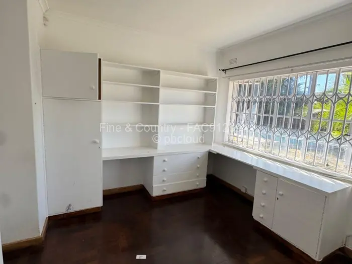 5 Bedroom House to Rent in Ballantyne Park, Harare