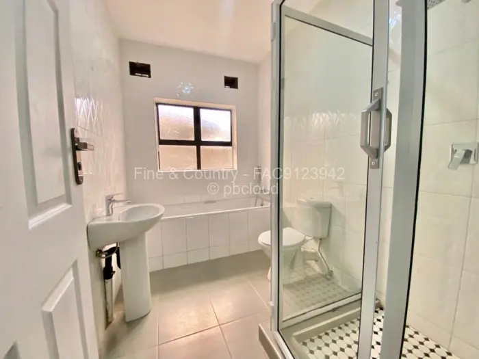 4 Bedroom House for Sale in Mabvazuva Estates, Ruwa