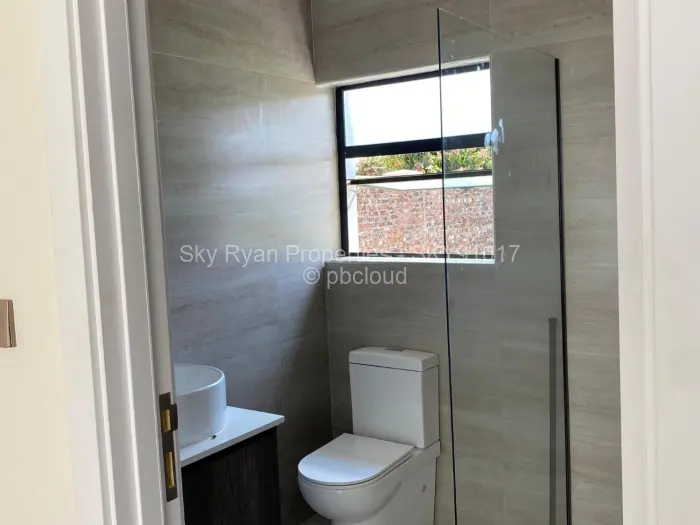 5 Bedroom House for Sale in Mount Pleasant Heights, Harare