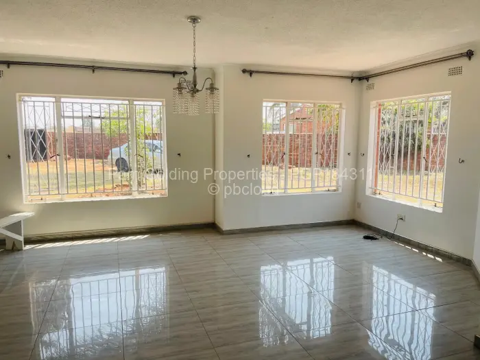 3 Bedroom House to Rent in Westgate