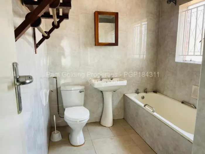 3 Bedroom House to Rent in Westgate