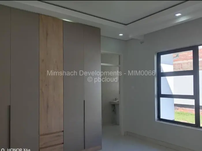 7 Bedroom House for Sale in Mount Pleasant Heights, Harare