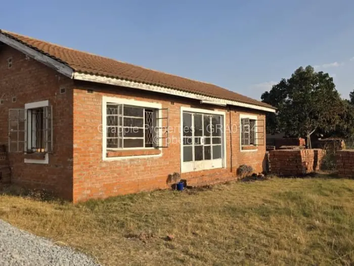 2 Bedroom House for Sale in Waterfalls, Harare