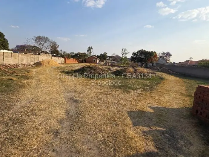 2 Bedroom House for Sale in Waterfalls, Harare