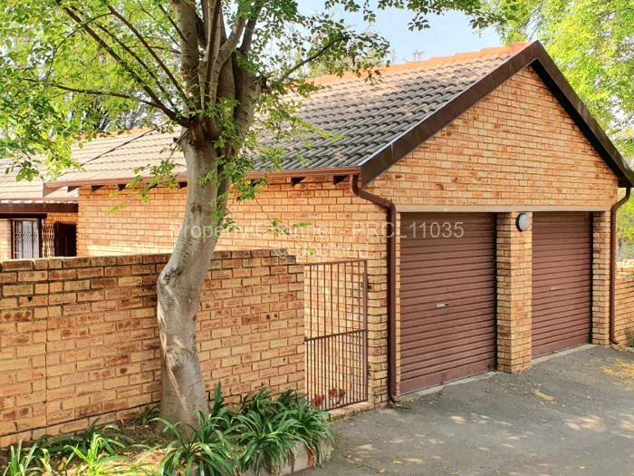 Townhouse/Cluster for Sale in Johannesburg CBD, Johannesburg