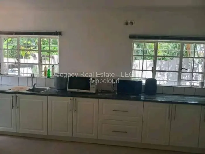 4 Bedroom House to Rent in Highlands