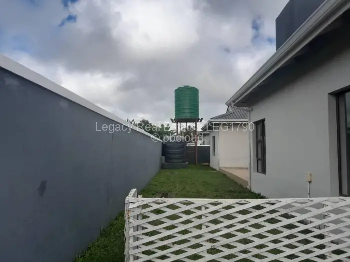Townhouse/Complex/Cluster to Rent in Westgate