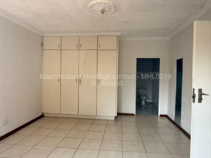 Townhouse/Complex/Cluster to Rent in Borrowdale