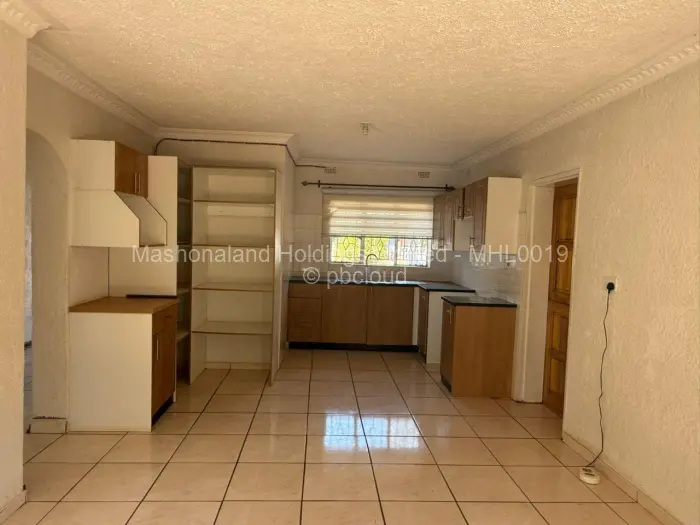 Townhouse/Complex/Cluster to Rent in Borrowdale
