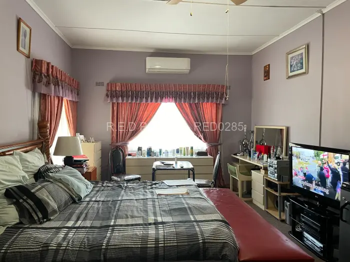 3 Bedroom House for Sale in Kensington Byo, Bulawayo