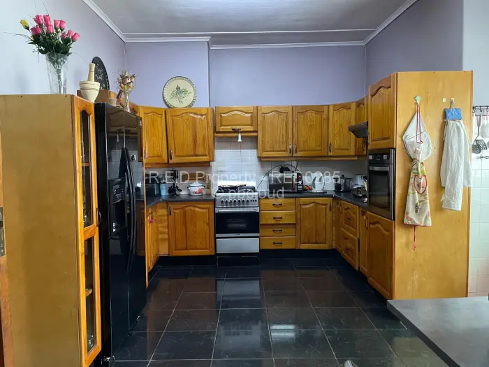3 Bedroom House for Sale in Kensington Byo, Bulawayo