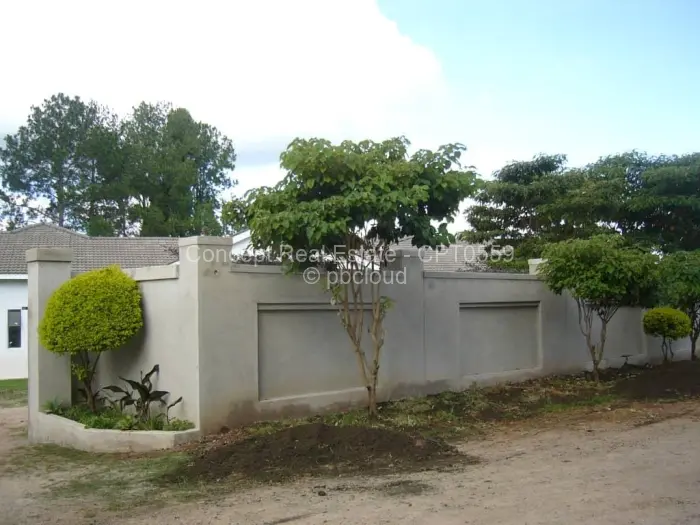 5 Bedroom House to Rent in Borrowdale Brooke